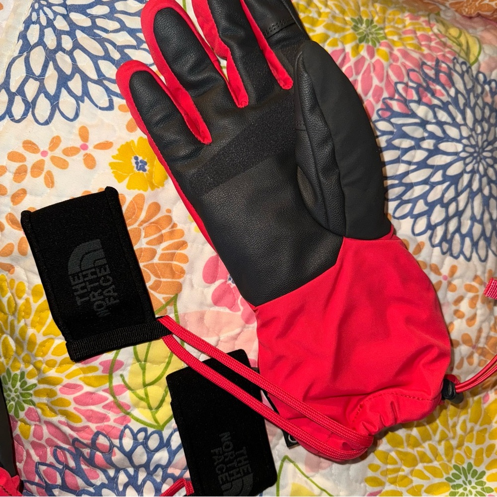 Large women’s hot pink / black The North Face GORE-TEX + Gore Warm GLOVES - Picture 2 of 4